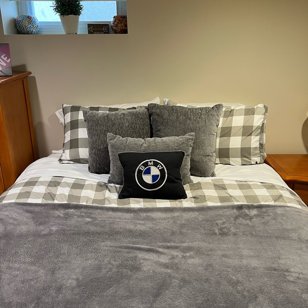 BMW Accent Pillow (13x10)